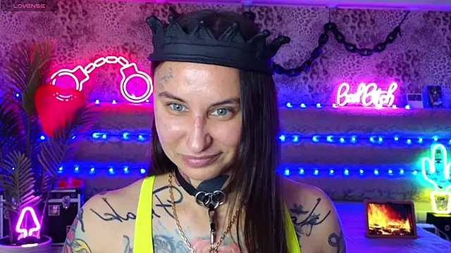 Snapshot of Cool_Freak_ chatting on April 4, 2026, 10:33 am Cool Freak online show from April 4, 2026, 10:33 am