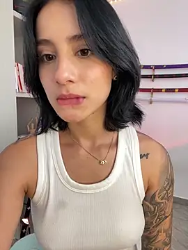 Ale Lewis online show from March 5, 2025, 6:34 pm