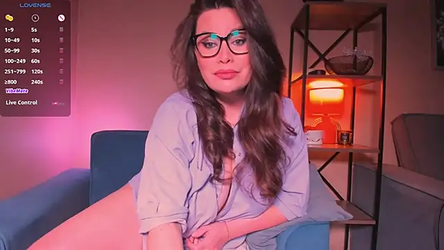 Snapshot of Jessica_555 chatting on March 5, 2025, 2:46 am Jessica 555 online show from March 5, 2025, 2:46 am