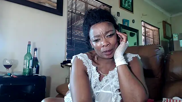 Snapshot of Gucci_Bx chatting on March 22, 2025, 5:49 am Gucci Bx online show from March 22, 2025, 5:49 am