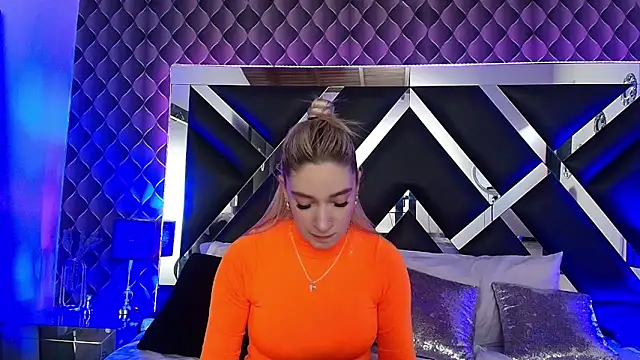 Snapshot of victoriaa_lee_ chatting on October 27, 2025, 7:15 pm victoriaa lee online show from October 27, 2025, 7:15 pm