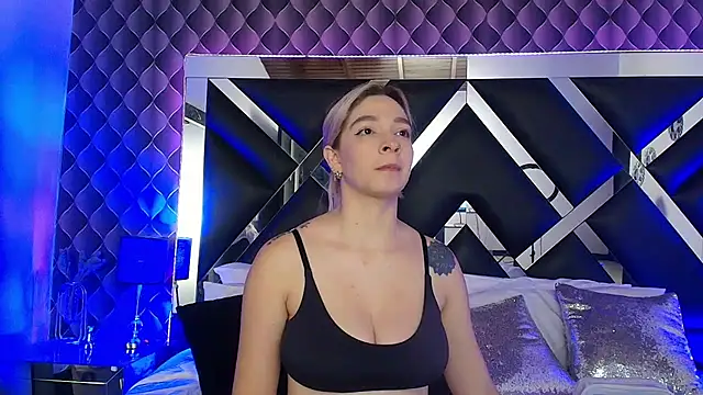 Snapshot of victoriaa_lee_ chatting on December 1, 2025, 11:27 pm victoriaa lee online show from December 1, 2025, 11:27 pm