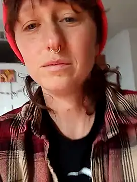 Snapshot of mossy_kiss chatting on February 13, 2025, 3:45 pm mossy kiss online show from February 13, 2025, 3:45 pm