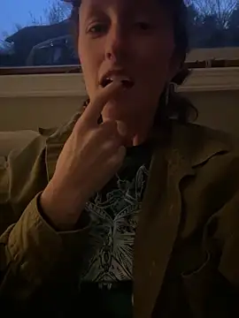 Snapshot of mossy_kiss chatting on January 22, 2025, 11:10 pm mossy kiss online show from January 22, 2025, 11:10 pm