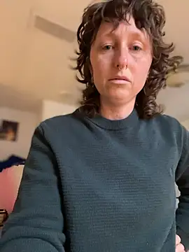 Snapshot of mossy_kiss chatting on March 2, 2026, 2:13 pm mossy kiss online show from March 2, 2026, 2:13 pm