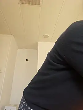 Snapshot of mossy_kiss chatting on February 21, 2025, 6:59 pm mossy kiss online show from February 21, 2025, 6:59 pm