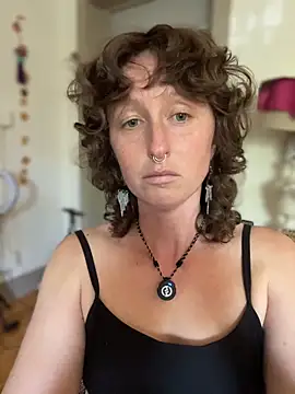 Snapshot of mossy_kiss chatting on April 12, 2026, 7:17 pm mossy kiss online show from April 12, 2026, 7:17 pm