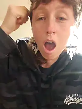 Snapshot of mossy_kiss chatting on January 17, 2025, 2:18 pm mossy kiss online show from January 17, 2025, 2:18 pm