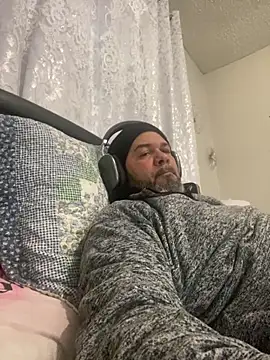 Snapshot of Cristian-Brayan chatting on November 13, 2025, 4:33 pm Cristian-Brayan online show from November 13, 2025, 4:33 pm