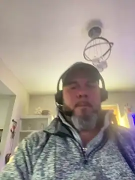 Snapshot of Cristian-Brayan chatting on December 16, 2025, 1:48 pm Cristian-Brayan online show from December 16, 2025, 1:48 pm