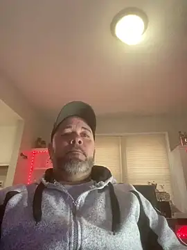 Cristian-Brayan online show from February 13, 2025, 1:37 pm