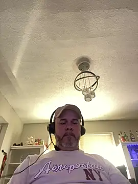 Snapshot of Cristian-Brayan chatting on April 8, 2026, 2:40 pm Cristian-Brayan online show from April 8, 2026, 2:40 pm