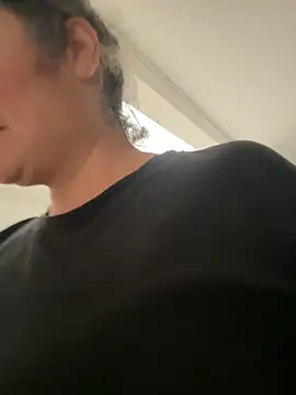 Snapshot of gabiTetas chatting on November 24, 2025, 7:47 pm gabiTetas online show from November 24, 2025, 7:47 pm