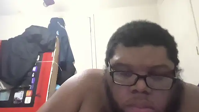 Snapshot of Chiblkchubottom2012 chatting on December 3, 2025, 10:58 am Chiblkchubottom2012 online show from December 3, 2025, 10:58 am