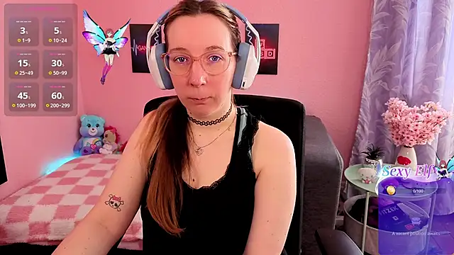 Snapshot of JustKerry chatting on April 2, 2026, 8:21 am JustKerry online show from April 2, 2026, 8:21 am