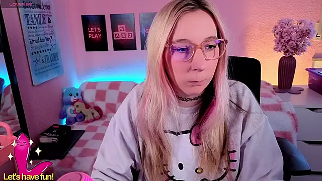 Snapshot of JustKerry chatting on February 19, 2026, 11:51 am JustKerry online show from February 19, 2026, 11:51 am