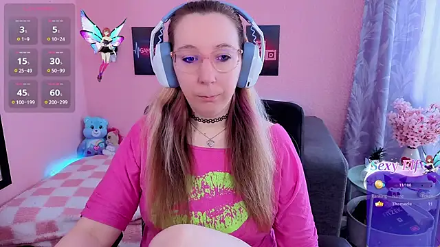 Snapshot of JustKerry chatting on April 7, 2026, 8:16 am JustKerry online show from April 7, 2026, 8:16 am