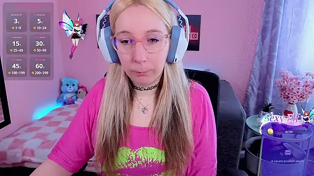 Snapshot of JustKerry chatting on April 10, 2026, 8:54 am JustKerry online show from April 10, 2026, 8:54 am