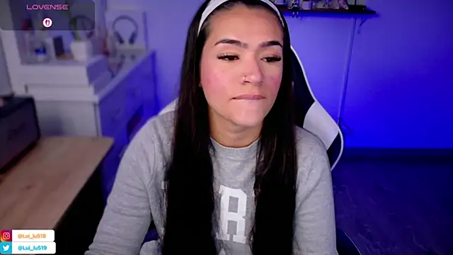 ImLui lu online show from October 21, 2025, 6:02 am