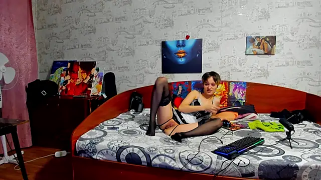 Snapshot of KagamiTayga chatting on November 10, 2025, 2:49 am KagamiTayga online show from November 10, 2025, 2:49 am