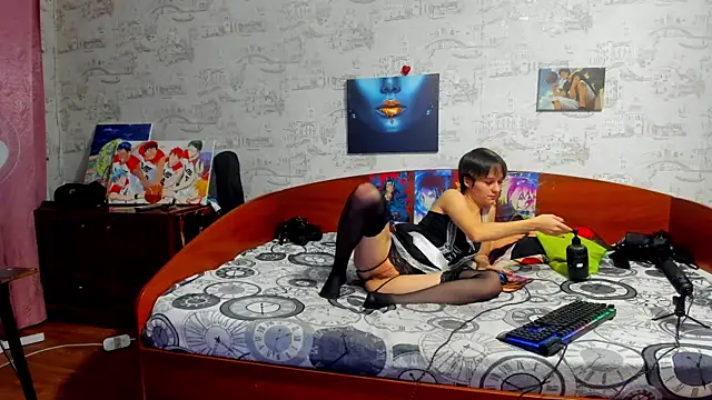 Snapshot of KagamiTayga chatting on November 20, 2025, 2:45 am KagamiTayga online show from November 20, 2025, 2:45 am