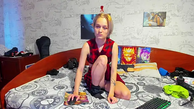 Snapshot of KagamiTayga chatting on March 16, 2025, 11:38 am KagamiTayga online show from March 16, 2025, 11:38 am