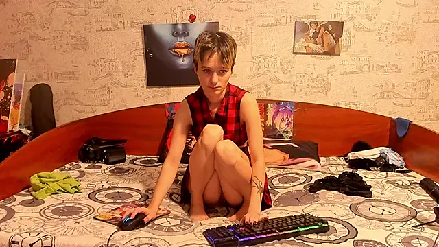 Snapshot of KagamiTayga chatting on October 7, 2025, 2:23 am KagamiTayga online show from October 7, 2025, 2:23 am