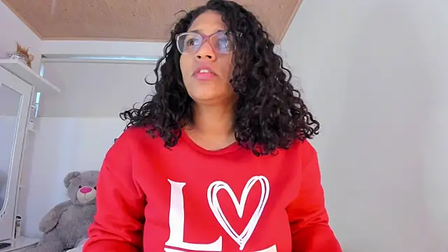 Snapshot of iriss_25 chatting on January 15, 2026, 12:08 pm iriss 25 online show from January 15, 2026, 12:08 pm