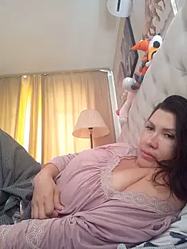 Snapshot of ROXOLANAA_SEXY chatting on May 21, 2026, 8:44 am ROXOLANAA SEXY online show from May 21, 2026, 8:44 am