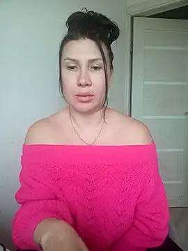 Snapshot of ROXOLANAA_SEXY chatting on May 11, 2026, 10:16 am ROXOLANAA SEXY online show from May 11, 2026, 10:16 am