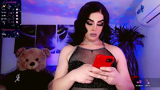 Snapshot of Sophiesweet5 chatting on April 16, 2026, 1:01 pm Sophiesweet5 online show from April 16, 2026, 1:01 pm