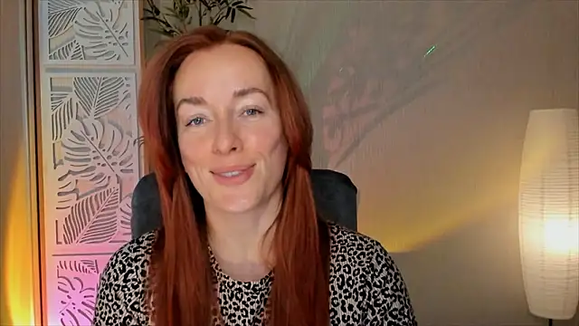 Snapshot of RebeccaMartinez chatting on March 5, 2026, 5:48 am RebeccaMartinez online show from March 5, 2026, 5:48 am