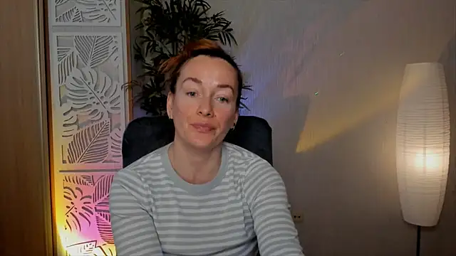 Snapshot of RebeccaMartinez chatting on April 12, 2026, 7:11 am RebeccaMartinez online show from April 12, 2026, 7:11 am