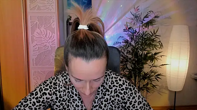 RebeccaMartinez online show from January 10, 2026, 11:27 am