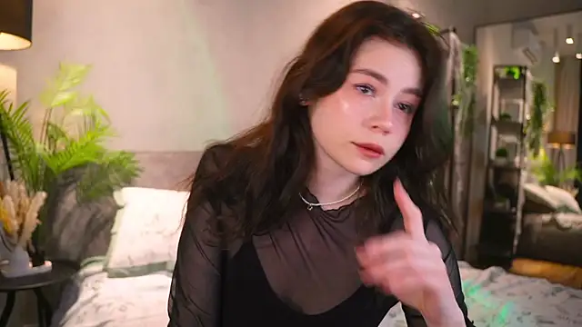 AuroraMari online show from November 15, 2025, 11:20 pm