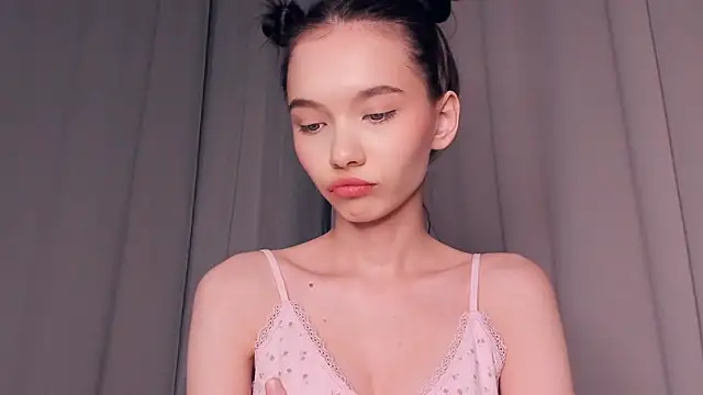 Riskyproject online show from April 13, 2026, 12:14 am