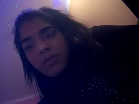 sophiahot thick online show from November 26, 2025, 2:00 am