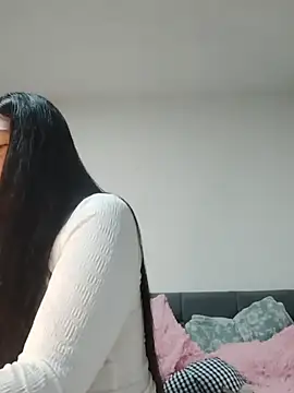 katha steele  online show from October 24, 2025, 9:52 am