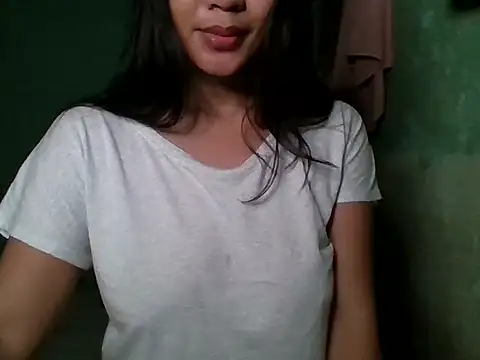 Snapshot of _smiling4u_ chatting on November 13, 2025, 3:49 pm smiling4u online show from November 13, 2025, 3:49 pm