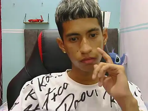 Snapshot of Angelstripboy chatting on March 14, 2026, 4:24 pm Angelstripboy online show from March 14, 2026, 4:24 pm