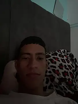 Snapshot of Angelstripboy chatting on February 6, 2025, 9:06 pm Angelstripboy online show from February 6, 2025, 9:06 pm