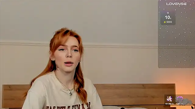 Phoenix Margo online show from September 10, 2025, 4:11 am