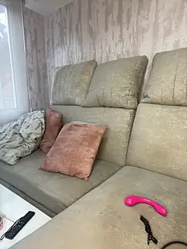 Snapshot of Liamiler01_ chatting on February 13, 2026, 12:05 pm Liamiler01 online show from February 13, 2026, 12:05 pm