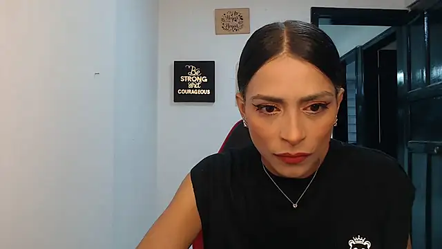 Snapshot of Liamiler01_ chatting on September 19, 2025, 3:43 am Liamiler01 online show from September 19, 2025, 3:43 am