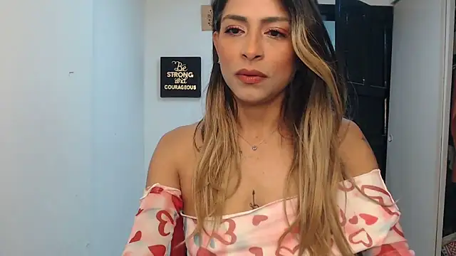 Snapshot of Liamiler01_ chatting on October 6, 2025, 11:33 am Liamiler01 online show from October 6, 2025, 11:33 am