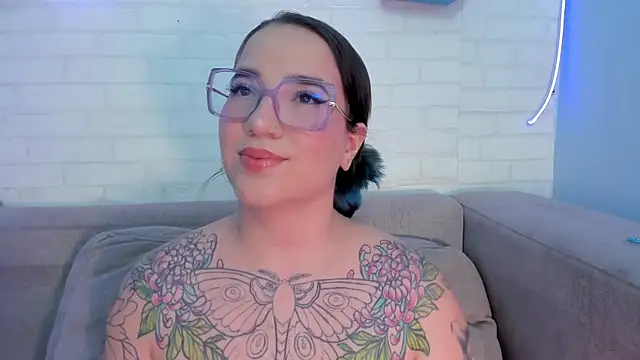 Snapshot of DEVA_BLUE_ chatting on January 17, 2025, 4:49 am DEVA BLUE  online show from January 17, 2025, 4:49 am