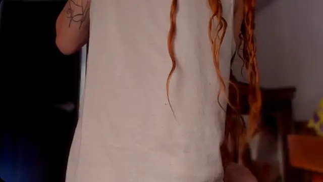 Snapshot of _lh_ chatting on February 18, 2025, 3:20 pm  lh  online show from February 18, 2025, 3:20 pm