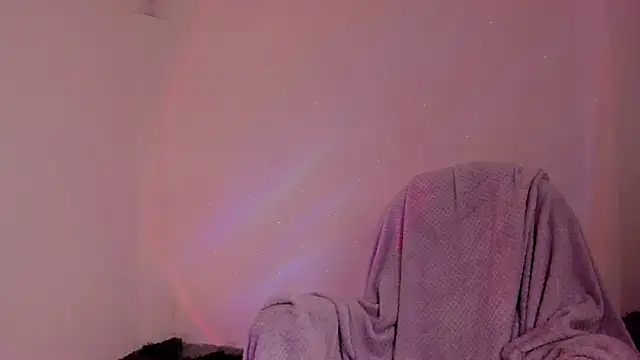 Snapshot of _lh_ chatting on October 10, 2025, 1:45 pm  lh  online show from October 10, 2025, 1:45 pm