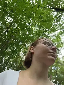 Snapshot of LucyFoxLulu chatting on July 9, 2026, 2:16 pm LucyFoxLulu online show from July 9, 2026, 2:16 pm