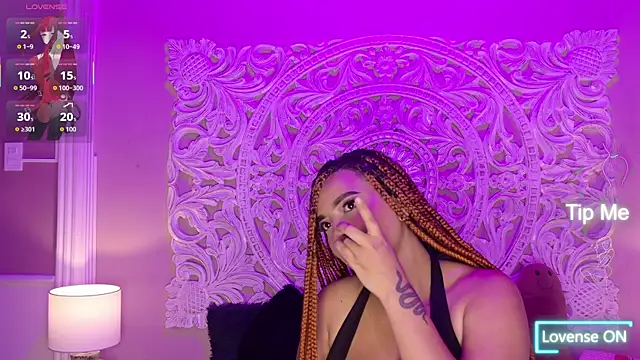 Snapshot of MalaikaBrown chatting on April 17, 2026, 4:15 am MalaikaBrown online show from April 17, 2026, 4:15 am